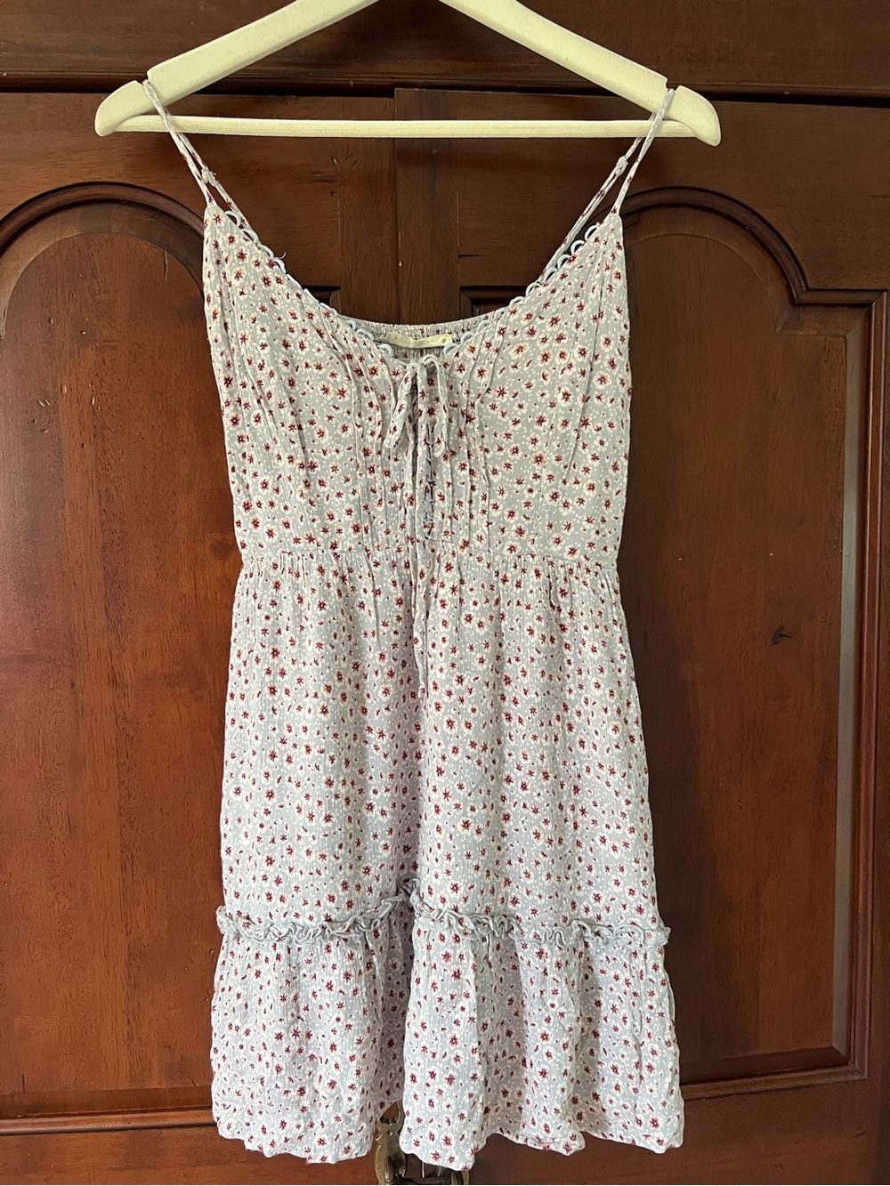 Illa Illa Floral Spaghetti-Strap Sundress in Light Purple, White, and Red